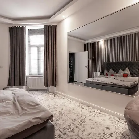 Little 3* Halle (Saale)