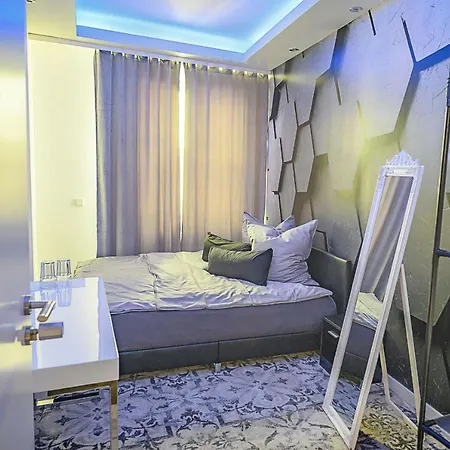 Little 3* Halle (Saale)