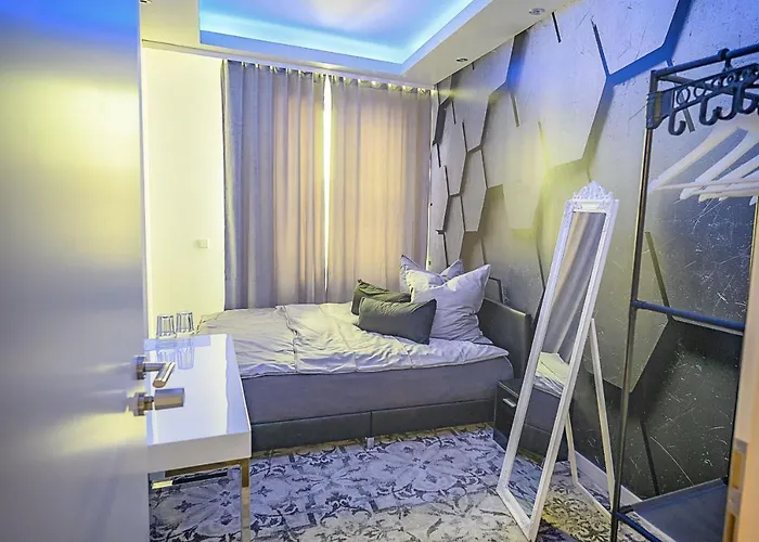 Little 3* Halle (Saale)