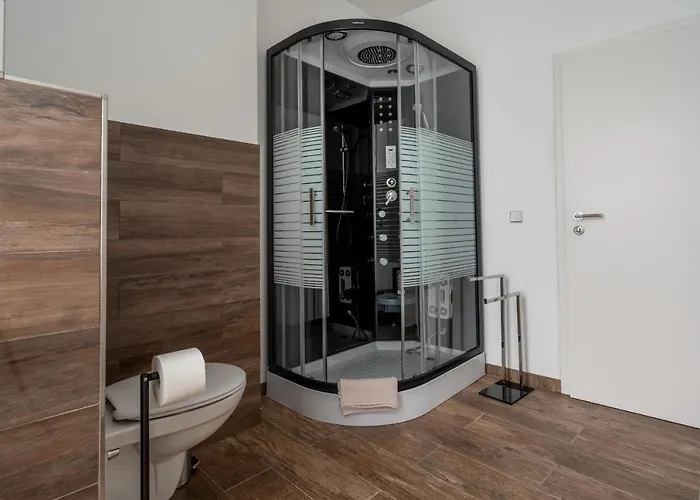 Little 3* Halle (Saale)